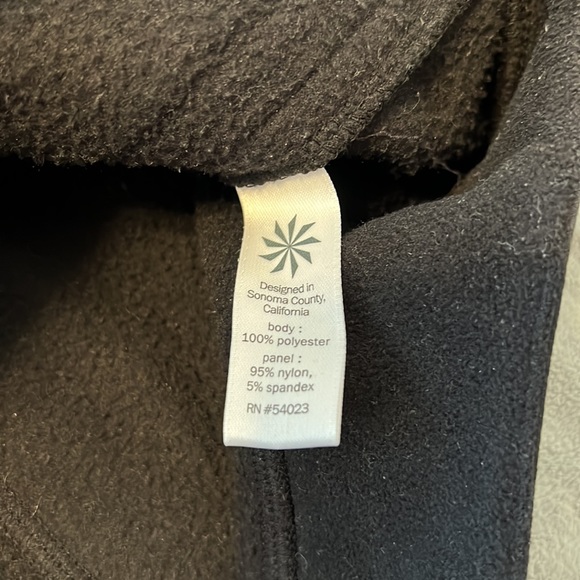 Athleta Softshell Fleece Jacket, Black, Zippered Pockets, Size XS - Picture 5 of 8